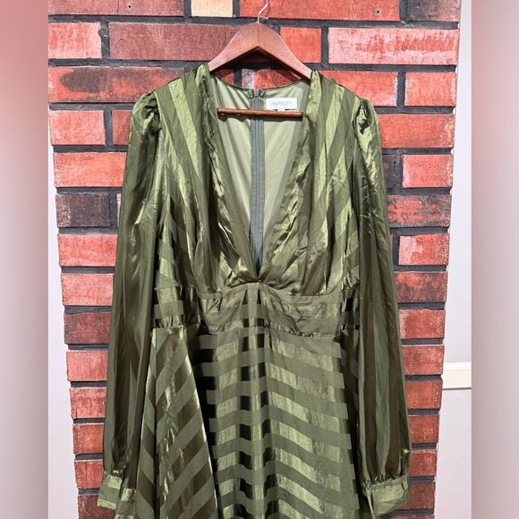 faeriesty dress in green - Picture 13 of 15